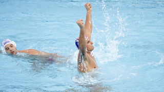 Zagreb, 090910.
Bazen Mladosti na Savi.
29. Europsko prvenstvo u vaterpolu,
Polufinalna utakmica Hrvatska -Srbija.
Na slici:Miho Boskovic daje gol za finale i slavi.
Foto: Goran Mehkek / CROPIX