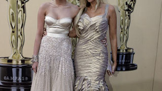 82. Red Carpet Oscara (oscar.go.com)