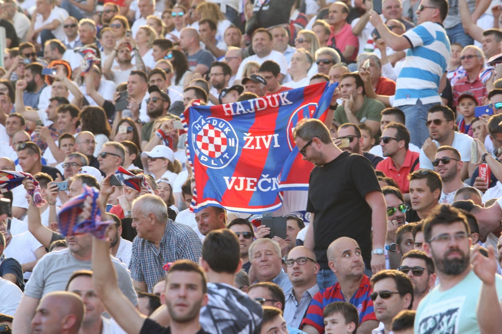 22. travnja 2018: HNK Hajduk – GNK Dinamo 1-2 22. travnja 2018: HNK Hajduk – GNK Dinamo 1-2