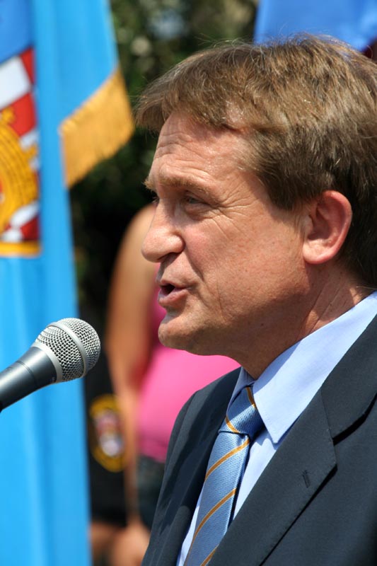 Image 1201985 (auto)