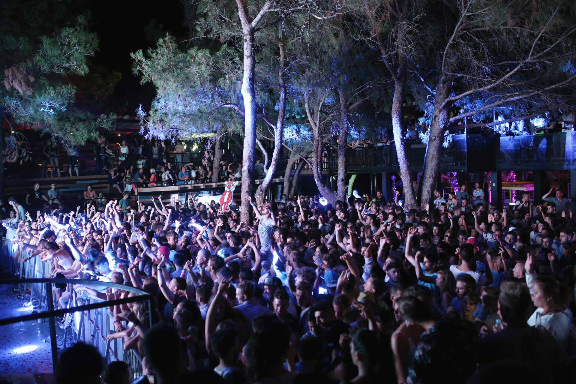 DJ Antoine zapalio Kalypso club, Foto: Bruno Zlomislić DJ Antoine zapalio Kalypso club, Foto: Bruno Zlomislić