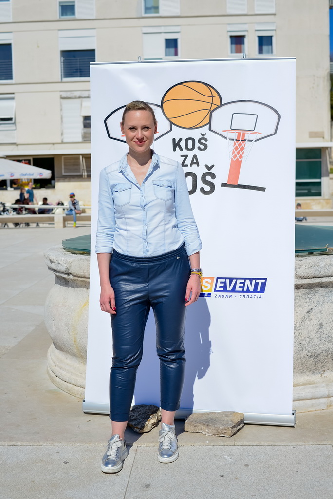 Basket na Forumu: Košarkaške legende protiv mlađih uzrasta KK Zadar Basket na Forumu: Košarkaške legende protiv mlađih uzrasta KK Zadar
