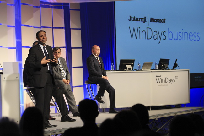 Rovinj, 220410.
Danas je u Rovinju otvorena Windays business konferencija, u organizaciji Microsoft Hrvatska i Jutarnjeg lista. Na otvorenje je dosla premijerka Jadranka Kosor.
Na fotografiji: Soumitra Dutta, profesor na INSEAD-u, jednoj od najboljih svje