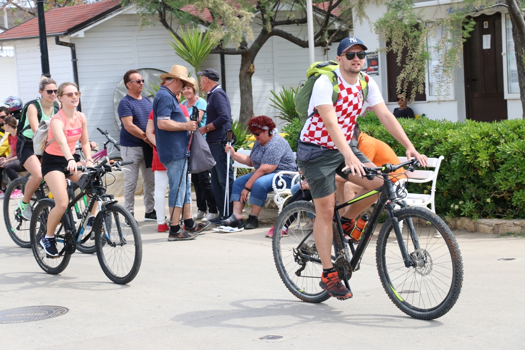Velika prvosvibanjska fešta na Viru Velika prvosvibanjska fešta na Viru