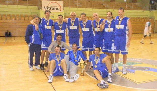 KK Pet Bunara veterani