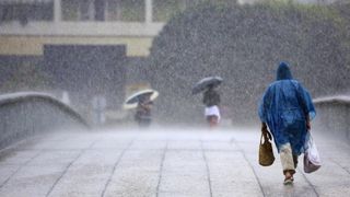 Opis  30.07.2014., Zadar – Ciklona Melisa jutros je na zadarsko podrucje donijela snazno nevrijeme praceno kisom i grmljavinom. Photo: Filip Brala/PIXSELL Autor  Filip Brala/PIXSELL Ključne riječi  ciklona, melisa, fronta, kisa, nevrijeme