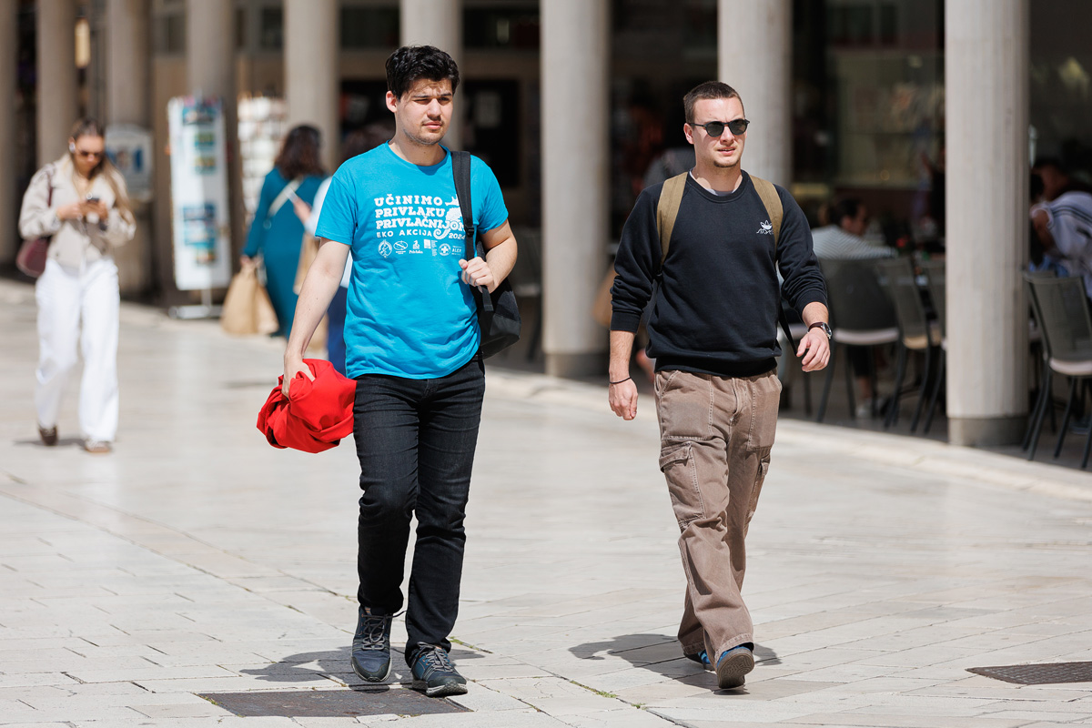 Đir po gradu, 22. travnja 2025. Đir po gradu, 22. travnja 2025.