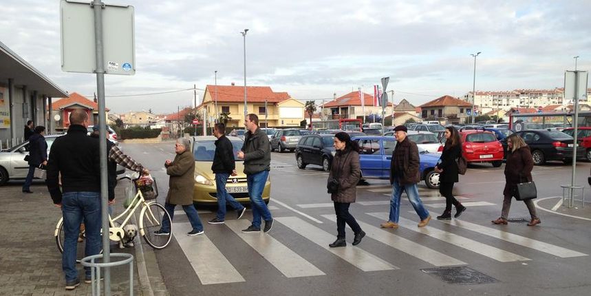 Prosvjed solidarnosti ipsred Interšpara Prosvjed solidarnosti ipsred Interšpara