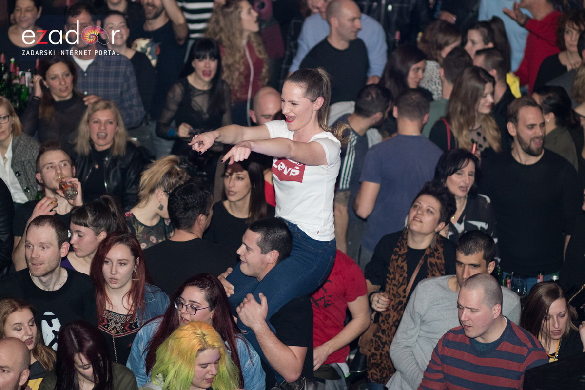 Hladno pivo @ Arsenal Zadar Hladno pivo @ Arsenal Zadar