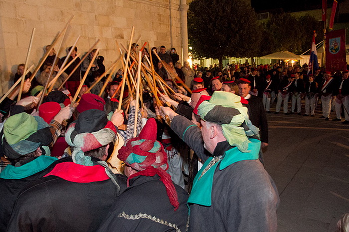 Paški karneval 2012, Foto: Leo Banić