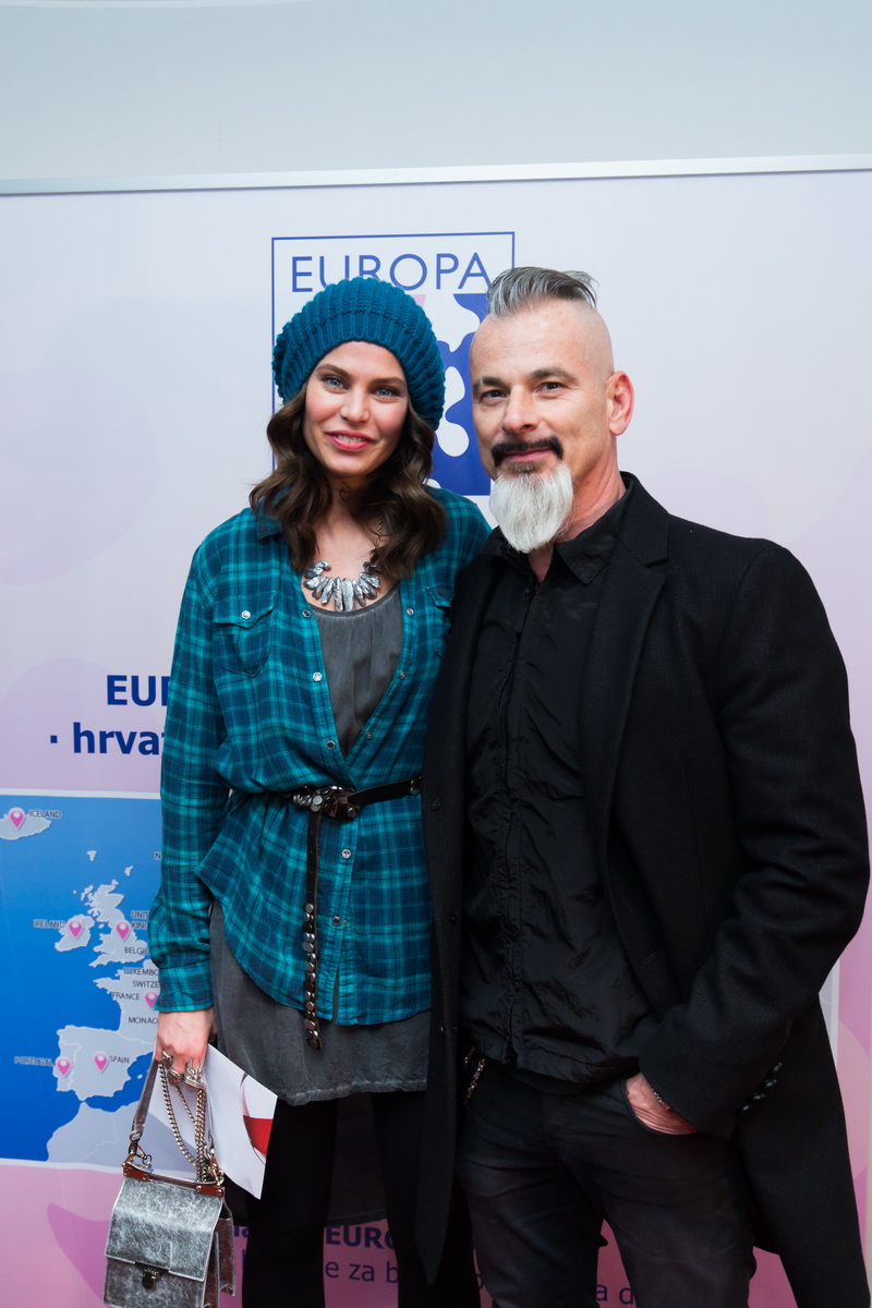 Ujedinjeni s udrugom Europa Donna u borbi protiv raka dojke Ujedinjeni s udrugom Europa Donna u borbi protiv raka dojke