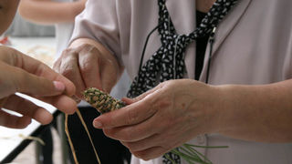 Danas je održana kreativna radionica za velike i male u organizaciji Dječjeg odjela Gradske knjižnice Zadar: izrada stručaka i jastučića od lavande od 10-12 h. Radionicu je vodila gospođa Jadranka Plantak. Foto by Lucija Juravic Danas je održana kreativna radionica za velike i male u organizaciji Dječjeg odjela Gradske knjižnice Zadar: izrada stručaka i jastučića od lavande od 10-12 h. Radionicu je vodila gospođa Jadranka Plantak. Foto by Lucija Juravic