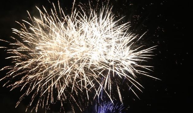 Djecji vatromet druge veceri 17. Medjunarodnog festivala vatrometa.