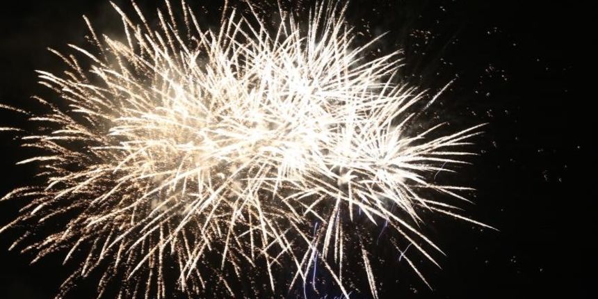 Djecji vatromet druge veceri 17. Medjunarodnog festivala vatrometa. Djecji vatromet druge veceri 17. Medjunarodnog festivala vatrometa.