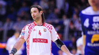 Vrsac, 160112.
Europsko prvenstvo u rukometu u Srbiji.
Prvo kolo, utakmica izmedju Hrvatske i Islanda.
Na slici: Ivano Balic.
Foto: Drazen Aleksic / CROPIX Vrsac, 160112.
Europsko prvenstvo u rukometu u Srbiji.
Prvo kolo, utakmica izmedju Hrvatske i Islanda.
Na slici: Ivano Balic.
Foto: Drazen Aleksic / CROPIX