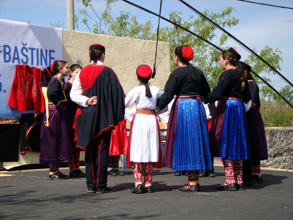 Galovac: Smotra  tradicijske baštine osnovnih i srednjih škola Zadarske županije. Foto: Marko Mane Ledenko