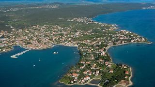 Let iznad Sukošana i Marine Dalmacija, Foto: Dino Stanin/PIXSELL Let iznad Sukošana i Marine Dalmacija, Foto: Dino Stanin/PIXSELL