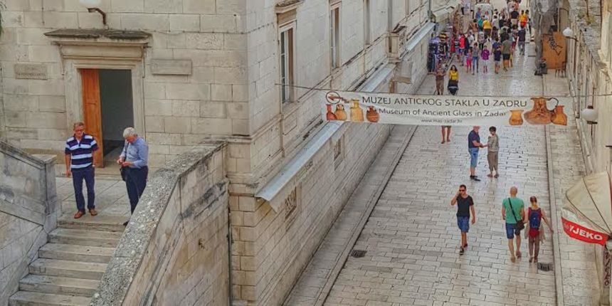 Stube Narodnog lista i ulica Jurja Barakovića Stube Narodnog lista i ulica Jurja Barakovića