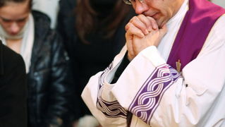 Zadar, 300110.
Pogreb zadarskog nadbiskupa Ivana Prendje u crkvi Svete Stosije.
Zadarski nadbiskup Ivan Prendja preminuo je iznenada  25. sijecnja 2010. godine u Zagrebu u 71. godini zivota, nakon 46 godina svecenistva i 20 godina biskupstva.
Na fotografi