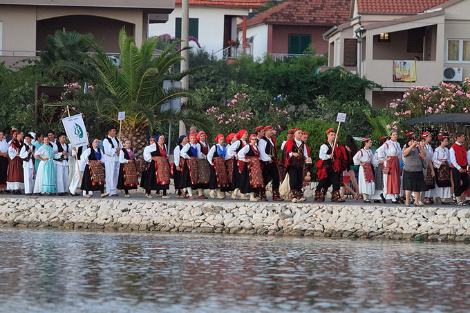 Smotra folklora u Bibinjama