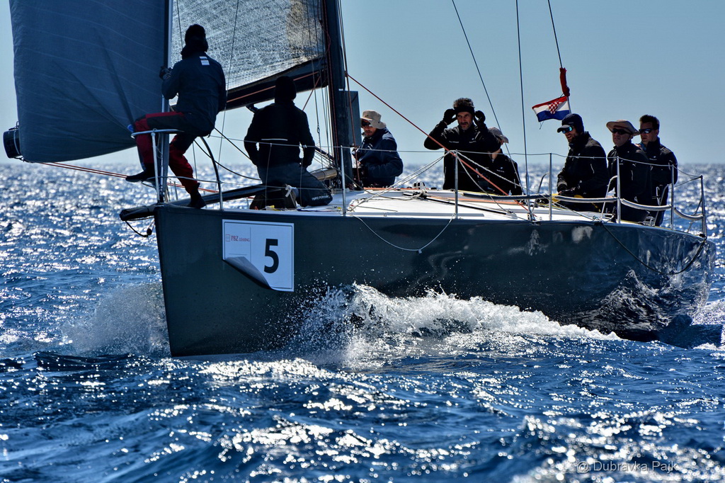 U hvarskom akvatoriju održana XXI. Uskršnja regata U hvarskom akvatoriju održana XXI. Uskršnja regata