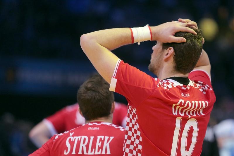 Tuga hrvatskih rukometaša nakon šokantnog poraza od Slovenije