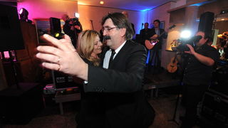 Zadar, 280213.
Poznati restoran Niko na zadarskoj Puntamici je veceras uz bogatu veceru i pjesmu brojnih izvodjaca sa svojim prijateljima i cestim gostima proslavio 50 godina od otvorenja. Na veceri su se pojavili brojni kumovi restorana kroz godine poput