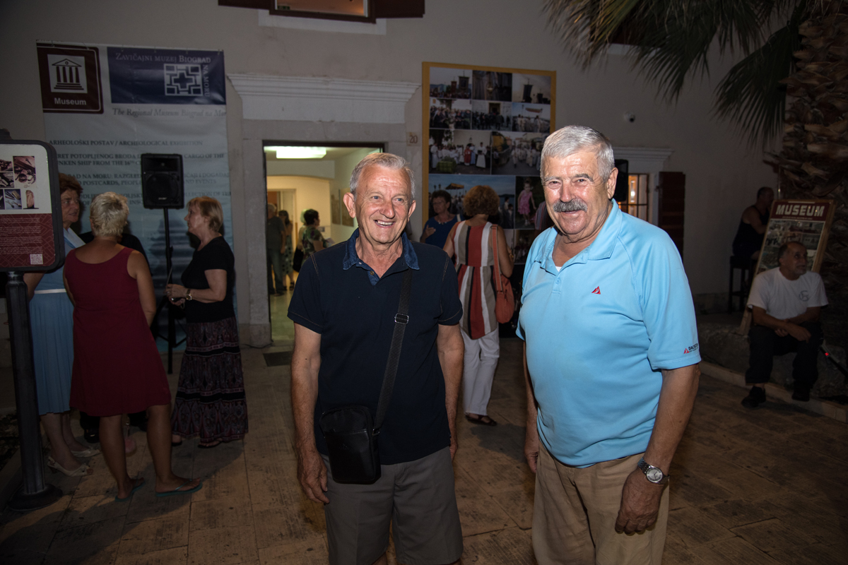 Otvorenje izložbe fotografija “Biogradske procesije” Vinka Pešića Otvorenje izložbe fotografija “Biogradske procesije” Vinka Pešića