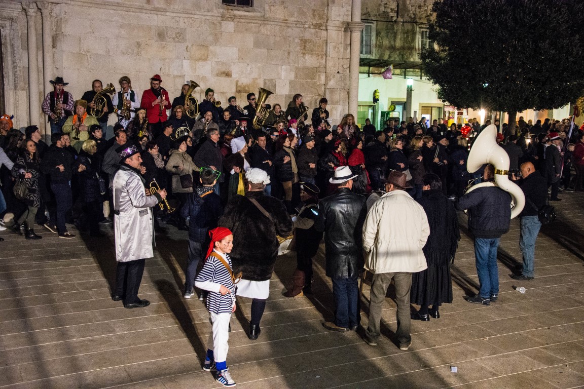 Paški zimski karneval 2017 – Zadnji dan i zadnje kolo Paški zimski karneval 2017 – Zadnji dan i zadnje kolo