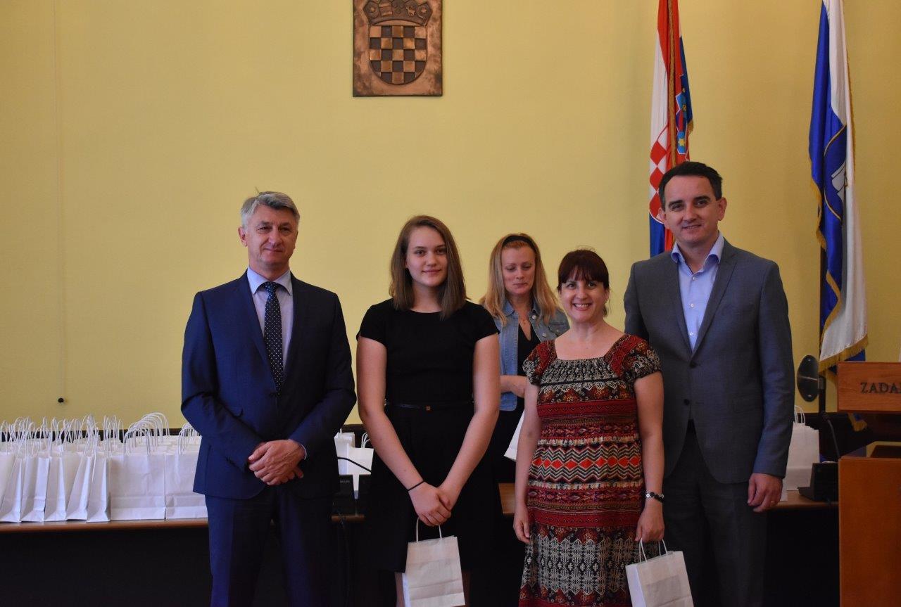 Prijem za nagrađivane učenike osnovnih i srednjh škola