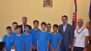 Prijem za nagrađivane učenike osnovnih i srednjh škola