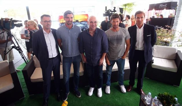 Umag – Konferencijom za medije najavljen je egzibicijski mec na kojem ce sudjelovati Goran Ivanisevic, Andre Agassi i Juan Carlo Ferrero. Ronald Korotaj, Goran Ivanisevic, Andre Agassi, Juan Carlo Ferrero, Lawrence Frankopan.. Photo: Slavko Midzor/PIXSELL