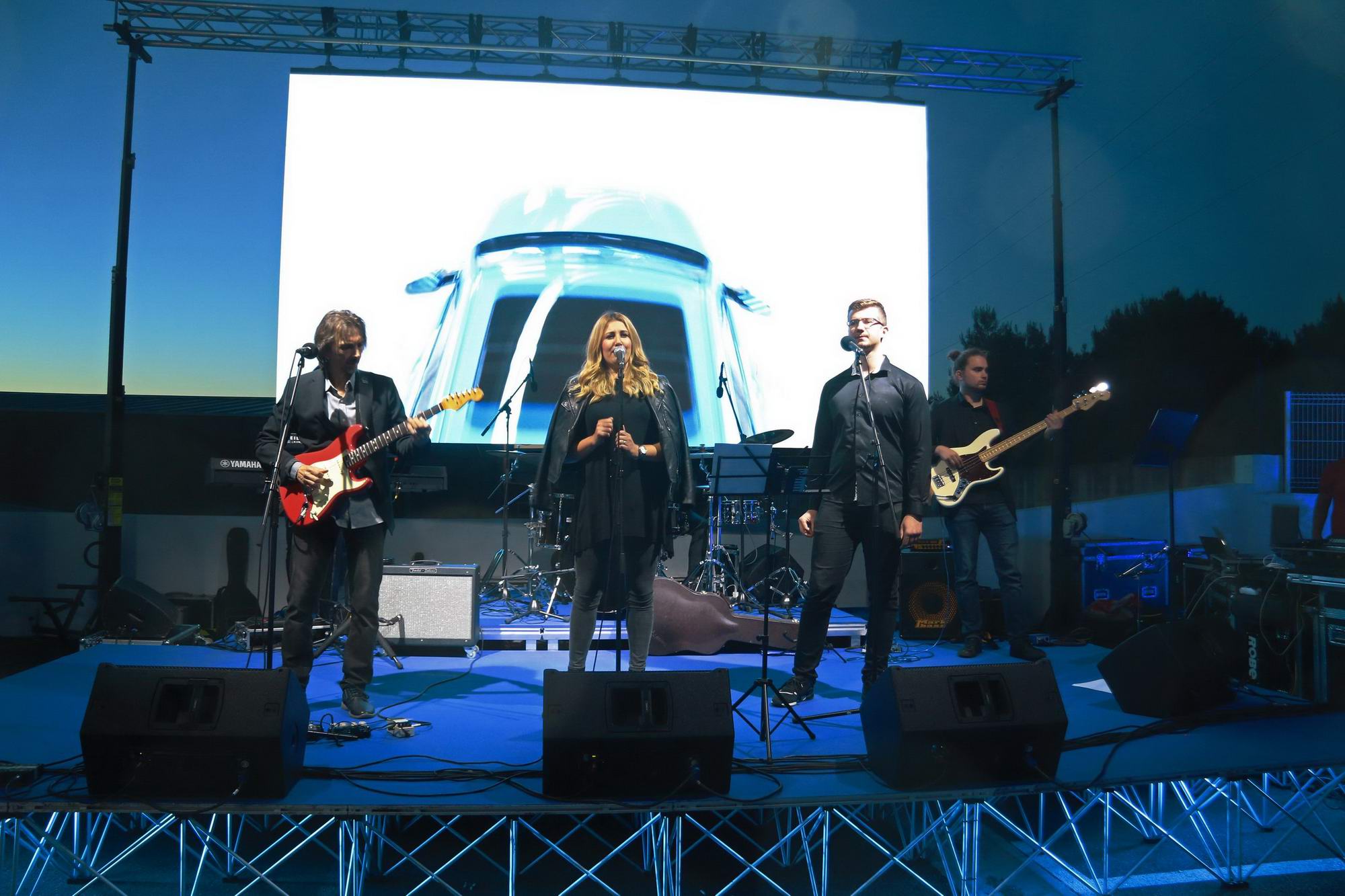 Svečano otvorenje prodano-servisnog centra Tomić & Co. Svečano otvorenje prodano-servisnog centra Tomić & Co.