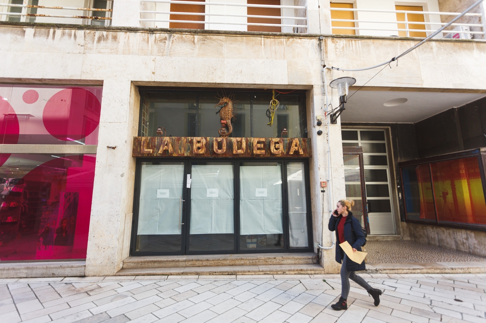 Zatvorene butige i poluprazan zadarski Poluotok Zatvorene butige i poluprazan zadarski Poluotok