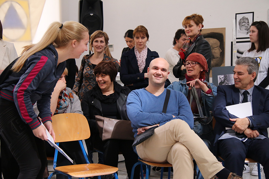 Image 432689 (auto) Image 432689 (auto)