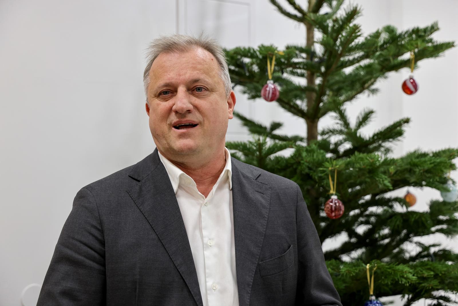 Uručenje ugovora udrugama i organizacijama @ Centar za mlade