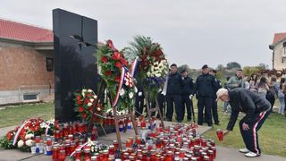 Obilježena 24. obljetnica stradanja mještana i branitelja Škabrnje, Foto: Dino Stanin/PIXSELL Obilježena 24. obljetnica stradanja mještana i branitelja Škabrnje, Foto: Dino Stanin/PIXSELL