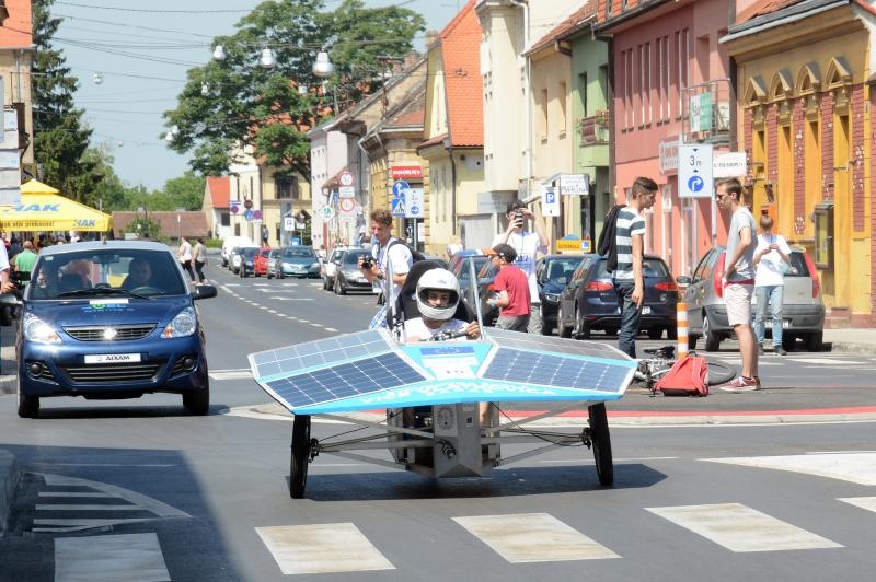 Sisak: Utrka solarnih automobila hrvatskih stukovnih škola