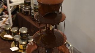 U Domu branitelja poceo 14. HAND MADE FEST – Festival rucnih izrada, mastovitosti i dizajna. I ove se godine u svih 5 dvorana Doma branitelja, 200-ak izlagaca, od kojih i 20% muskaraca, tri dana promice i promovira jedinstvene vrijednosti rucnih izrada, p U Domu branitelja poceo 14. HAND MADE FEST – Festival rucnih izrada, mastovitosti i dizajna. I ove se godine u svih 5 dvorana Doma branitelja, 200-ak izlagaca, od kojih i 20% muskaraca, tri dana promice i promovira jedinstvene vrijednosti rucnih izrada, p