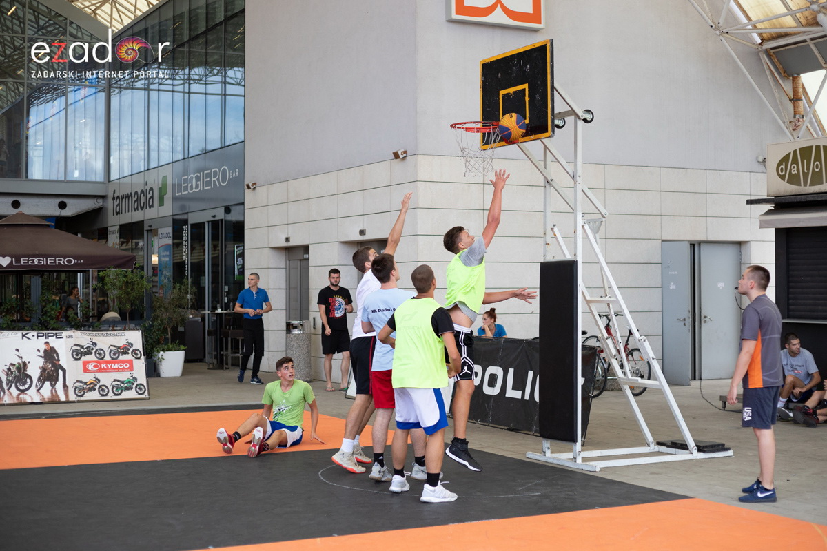 3×3 Basket Tour @ City Galleria