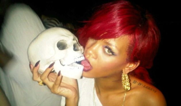 Rihanna ( foto Twitter)