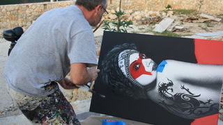 Street Art umjetnik Finbarr Fin DAC stvara u Ražancu, Foto: Nenad Nešović Street Art umjetnik Finbarr Fin DAC stvara u Ražancu, Foto: Nenad Nešović