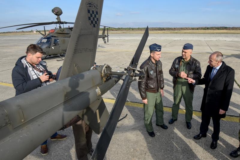 Zemunik: Predstavljena Eskadrila helikoptera OH-58D Kiowa Warrior