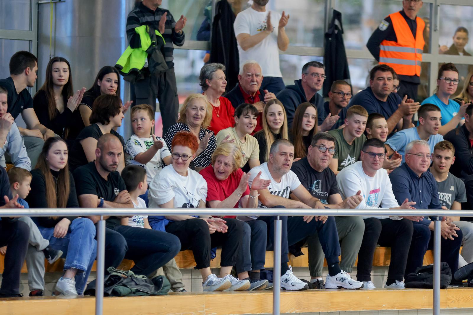 Zadar i Solaris odigrali prvu kvalifikacijsku utakmicu za plasman u Premier regionalnu ligu Zadar i Solaris odigrali prvu kvalifikacijsku utakmicu za plasman u Premier regionalnu ligu