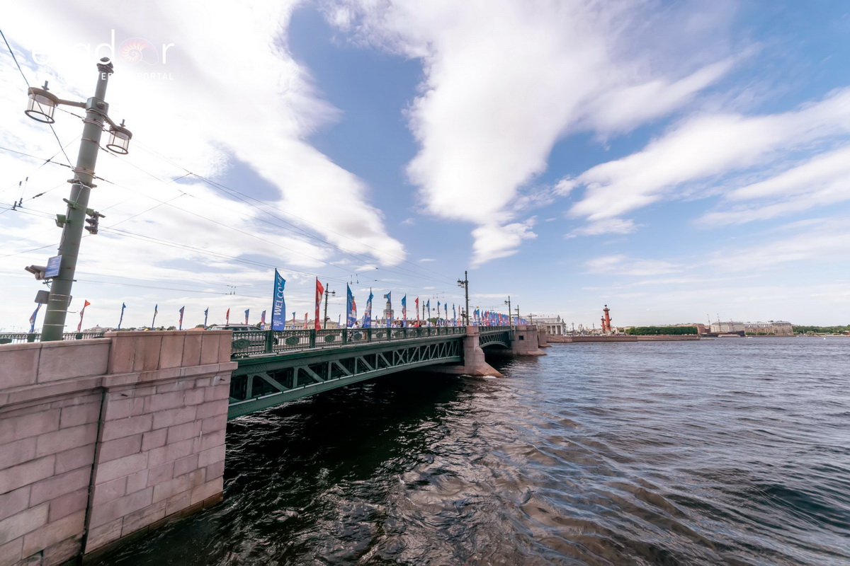 Đir po čudesno lijepom St. Petersburgu Đir po čudesno lijepom St. Petersburgu