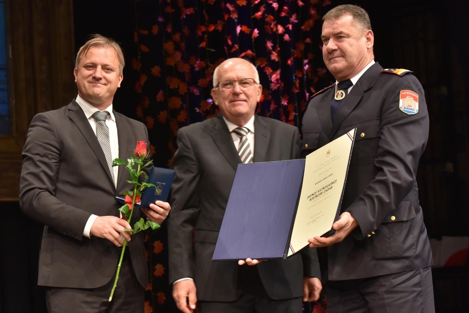 Na svečanoj sjednici Grada Zadra uručene nagrade najzaslužnijim građanima