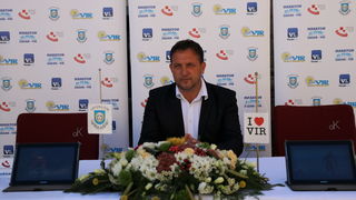 Na zadarskom Narodnom trgu najavljen Virski maraton 2016. Foto: Kažimir Škrbić/Virski list Na zadarskom Narodnom trgu najavljen Virski maraton 2016. Foto: Kažimir Škrbić/Virski list