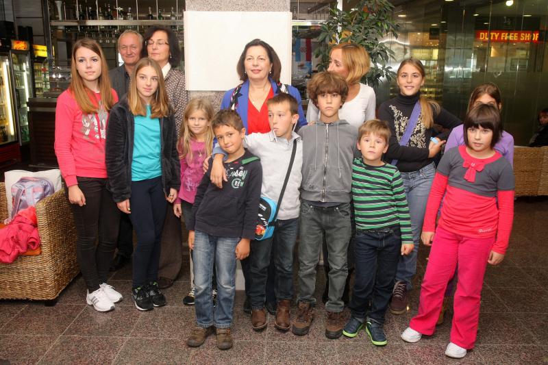 Školarci s Prvića, Silbe i Iža na Piculin poziv otputovali u Bruxelles, Photo: Dino Stanin/PIXSELL