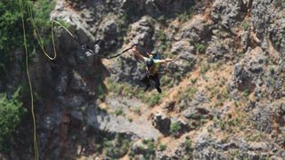 Rap jumping, Crveno jezero