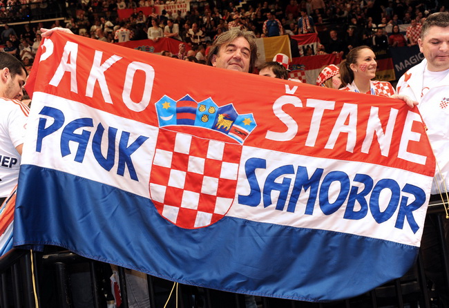 Bec, 310110.
Austrija je domacin EURO 2010 u rukometu od 19-31 01.10. U Becu se igraju utakmice poufinala i finala. Polufinale su izborile reprezentacije Islanda, Francuske, Poljske i Hrvatske. U polufinalnim utakmicama finale su izborile reprezentacije F